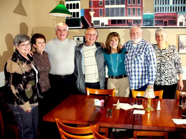 Lee High alumni at the Clocktower